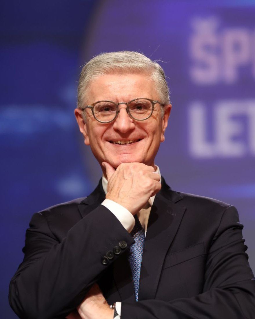 Franjo Bobinac je letošnji prejemnik priznanja za življenjsko delo na področju managementa 

zdruzenje-manager.si/sl/novice/fran…