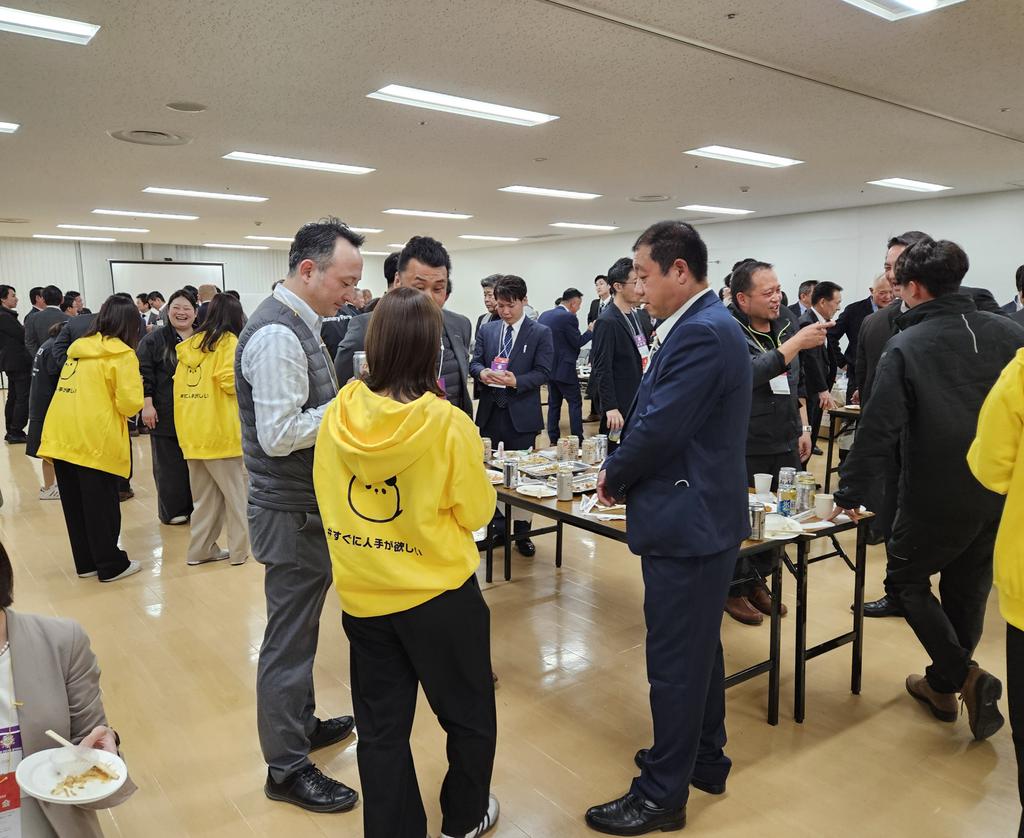 kawasho2020's tweet photo. #クリーンフェスタ兵庫2025 
#クリーンフェスタHYOGO2025 
お陰さまで無事初日終了です。😃✌
１日目お疲れ様会で発表された入場者数　なんと過去最高😍😊😄🙌🙌　６７７名の御来場いただきました。有り難うございました😆💕✨　感謝感謝です。 https://t.co/xpQDE7L6AC