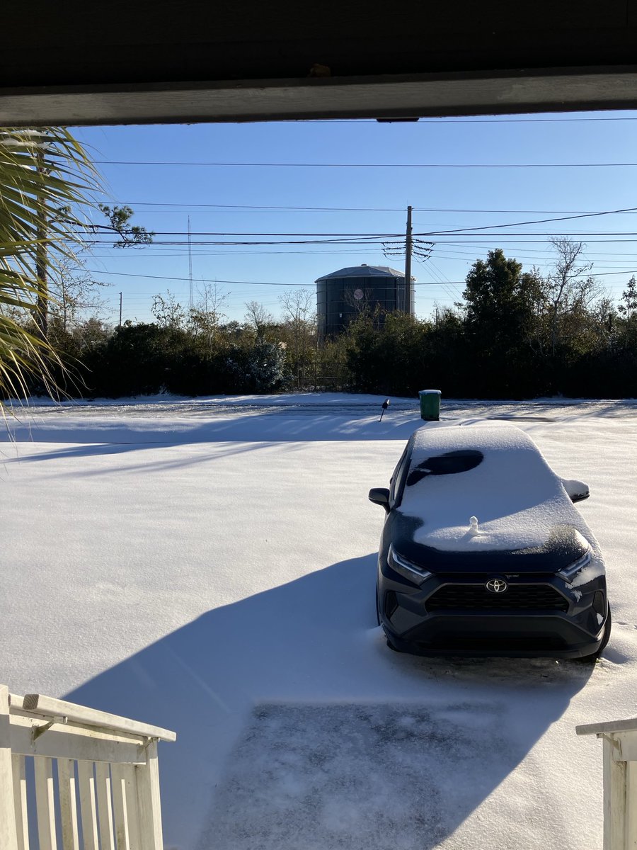 JoeRandom850's tweet image. ⁦@TheOGPAW⁩ 5-6” in Panama City shut down most of the state