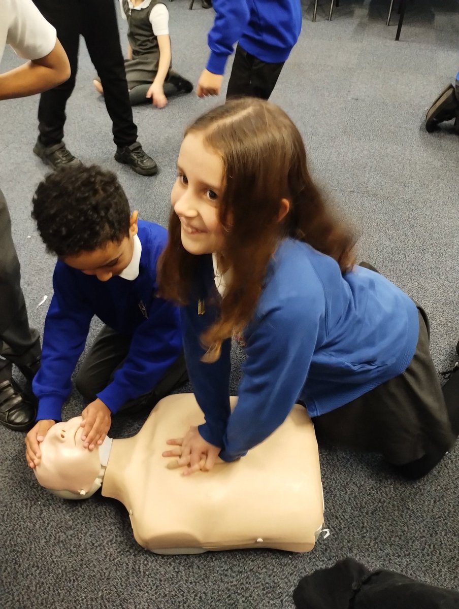 latimerprimary's tweet photo. 4KA have been very lucky to have Mrs Parker visit our classroom to teach us some first aid and CPR skills as part of our PSHE unit. #LatimerPSHE https://t.co/hFZXcmZTlo