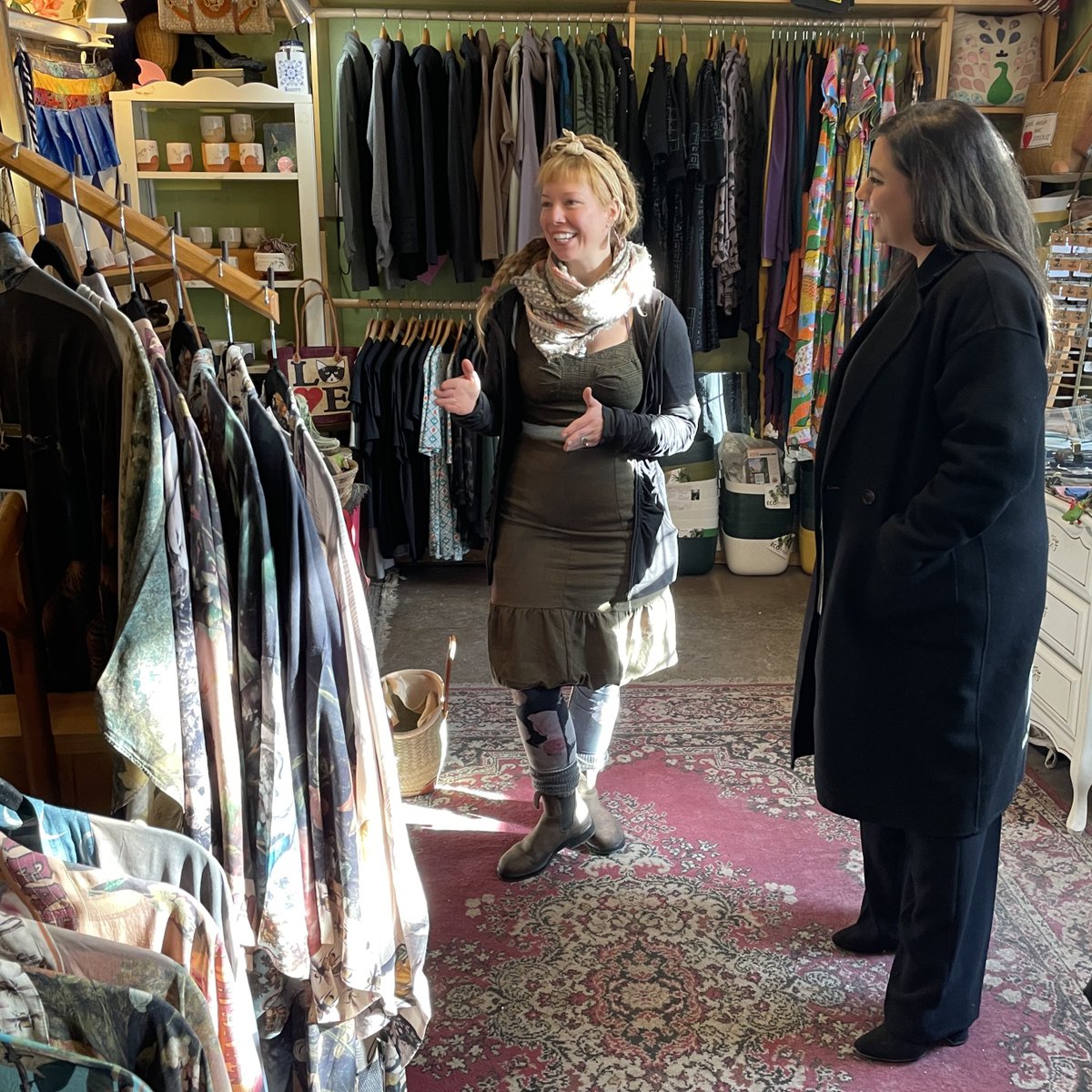 FedDev Ontario (@feddevontario) on Twitter photo Today, we visited the Byward Market in Ottawa to see firsthand how the FedDev Ontario-funded <a href="/my_main_st/">My Main Street</a> 2.0 program, delivered by <a href="/CANURB/">Canadian Urban Institute</a>, is helping to revitalize main street businesses across southern Ontario. Today, we visited the Byward Market in Ottawa to see firsthand how the FedDev Ontario-funded <a href="/my_main_st/">My Main Street</a> 2.0 program, delivered by <a href="/CANURB/">Canadian Urban Institute</a>, is helping to revitalize main street businesses across southern Ontario.