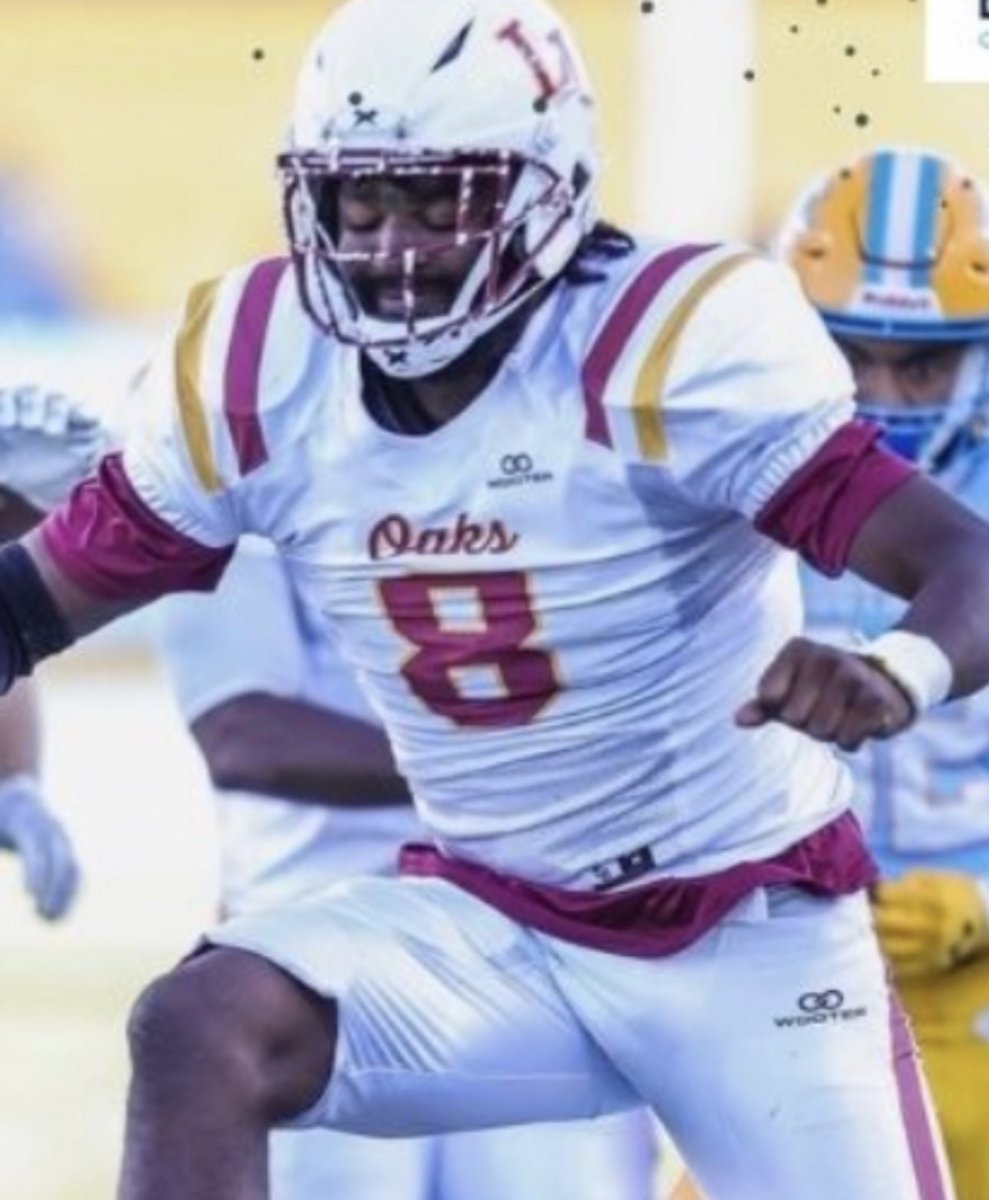 oaksfb's tweet image. Huge congratulations to @Riep_Amir  @USFLShowboats and @Bigg_Quise__  @XFLRenegades on signing their UFL professional contracts! 🏈 Your hard work, dedication, and talent have paid off. Wishing you both incredible success on your careers! #UFL #LUOaks