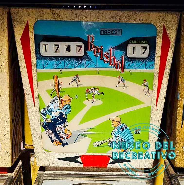 MuseoRecreativo's tweet photo. ¿Lo habías visto alguna vez? 🤩 Os presentamos a #Beisbol, el #pinball de #Maresa fabricado en 1971 (hace 54 años). Otra pieza de nuestra #colección. Un #pinball #electromecánico con dos marcadores para un único jugador. ¡¡Seguimos avanzando!! 💪💪
#Museo #MuseodelRecreativo https://t.co/WGFPnixuLT