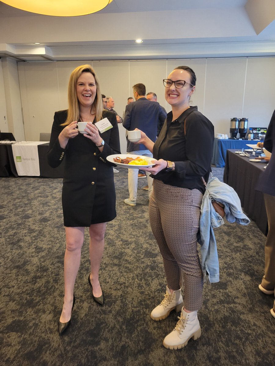 ULITampaBay's tweet photo. Some photos from last Thursday's StimULI Breakfast! What an innovative and impactful program Pinellas has created! We also featured artwork from Tony Krol, an artist in Tampa!

Pinellas County's Employment Sites Program: https://t.co/4gv9XfSCGS

#ULITampaBay https://t.co/SdogA8VTjJ