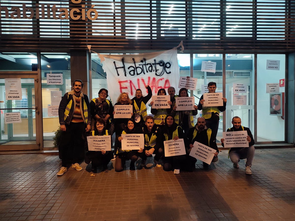 ugtajbcn's tweet photo. Des de la UGT portem anys reclamant millores a l'IMHAB, i ho hem reclamat en diferents ocasions:
➡️ Vaga frontals Oficines Habitatge @fronthabitatge
➡️ Concentració tècnics #IMHAB a @sindicaturabcn
➡️ Manifestació a Sant Miquel de tot el personal #habitatgeBCN
➡️ Acte a #PleBCN https://t.co/CvCsOnDMFQ