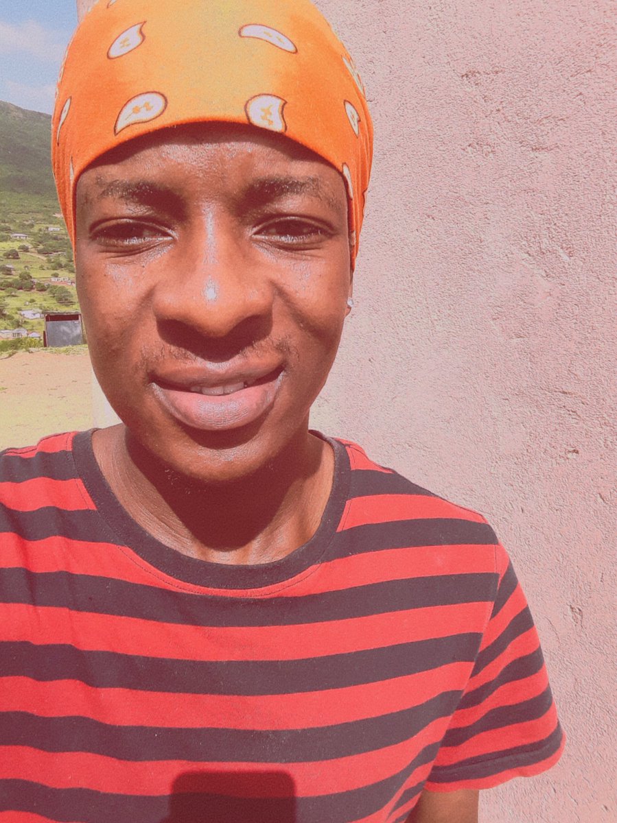 BulungaSbo's tweet photo. If i was in the big brother's house you already know which crew I'll be rollin with😏🤕🤕😂😂❤🔥🔥🔥#BBMzansi https://t.co/EajWY0RWVU