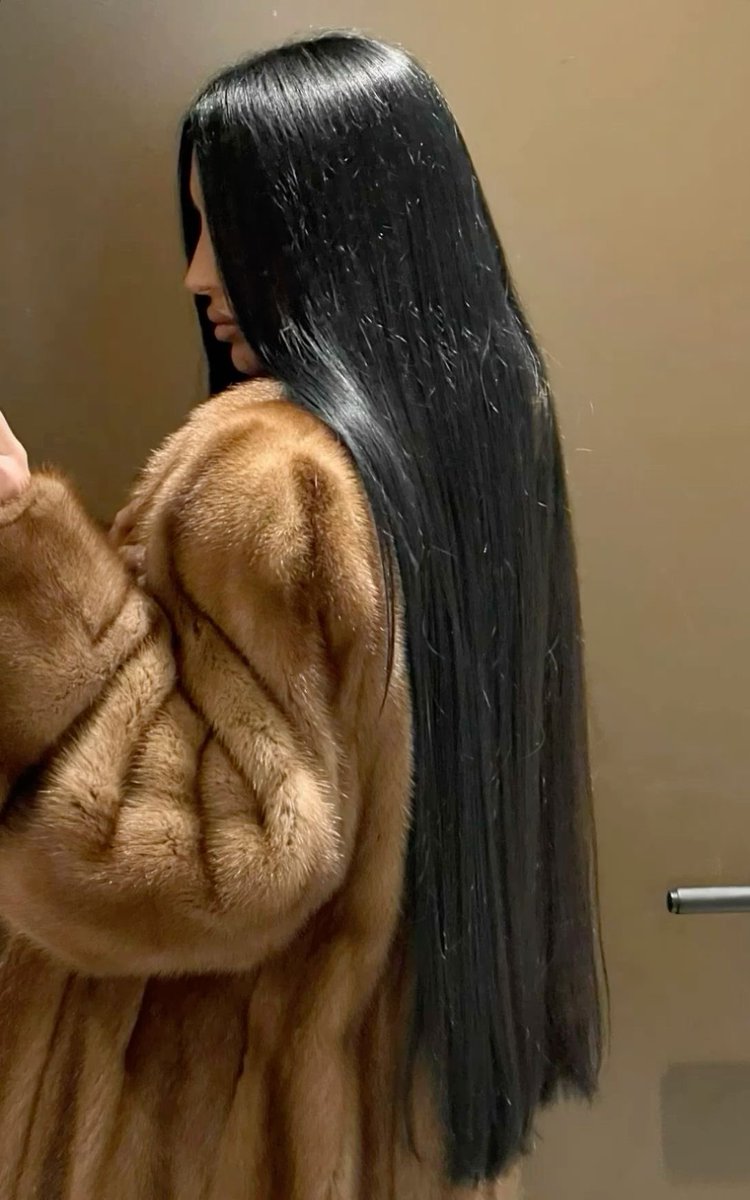 manifesting healthy and shiny hair ✨