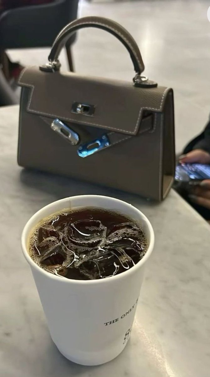 ∗

٠

- لا تستثير المشاعر وإنت عابر سبيل 🤍.

٠

∗

 #كم_مره_وقعت_في_الحب

#السوق67