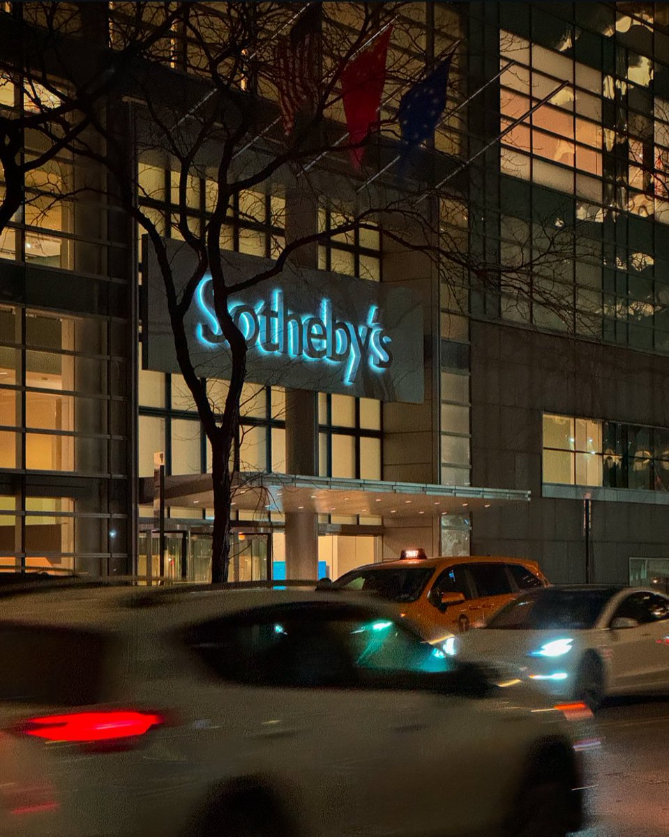 DigitalArt_ETH's tweet image. Stopped by my old alma matter Sotheby’s last night to attend their beautiful Visions of America reception. 

The integration of tech and screens within one of their heritage art and antique exhibitions was wonderful.