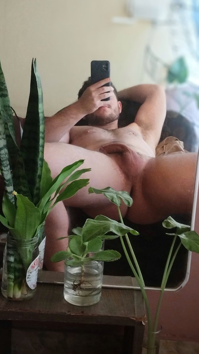 colomorboso's tweet photo. El calor sirve solo para estar en bolas https://t.co/Gcds6AxNVk