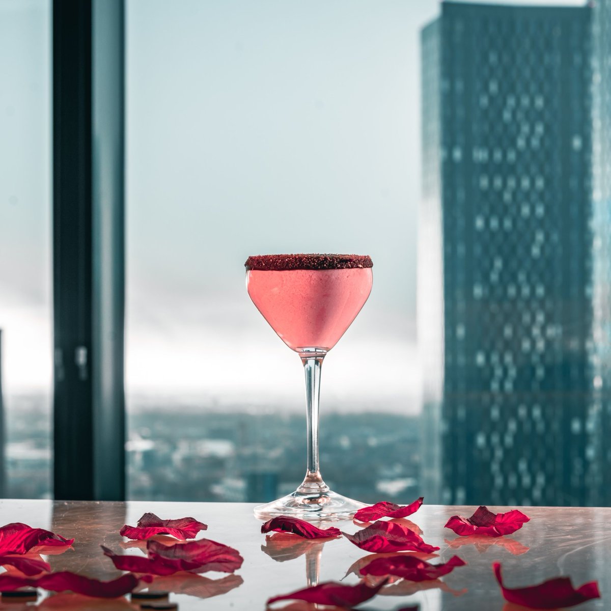 Cloud23Bar's tweet image. Mate or Date Night? 😍

Whatever you have in the planning for Valentine's 2025, plan with us. 

Our 2025 packages and offers are available now at cloud23bar.com. #Cloud23