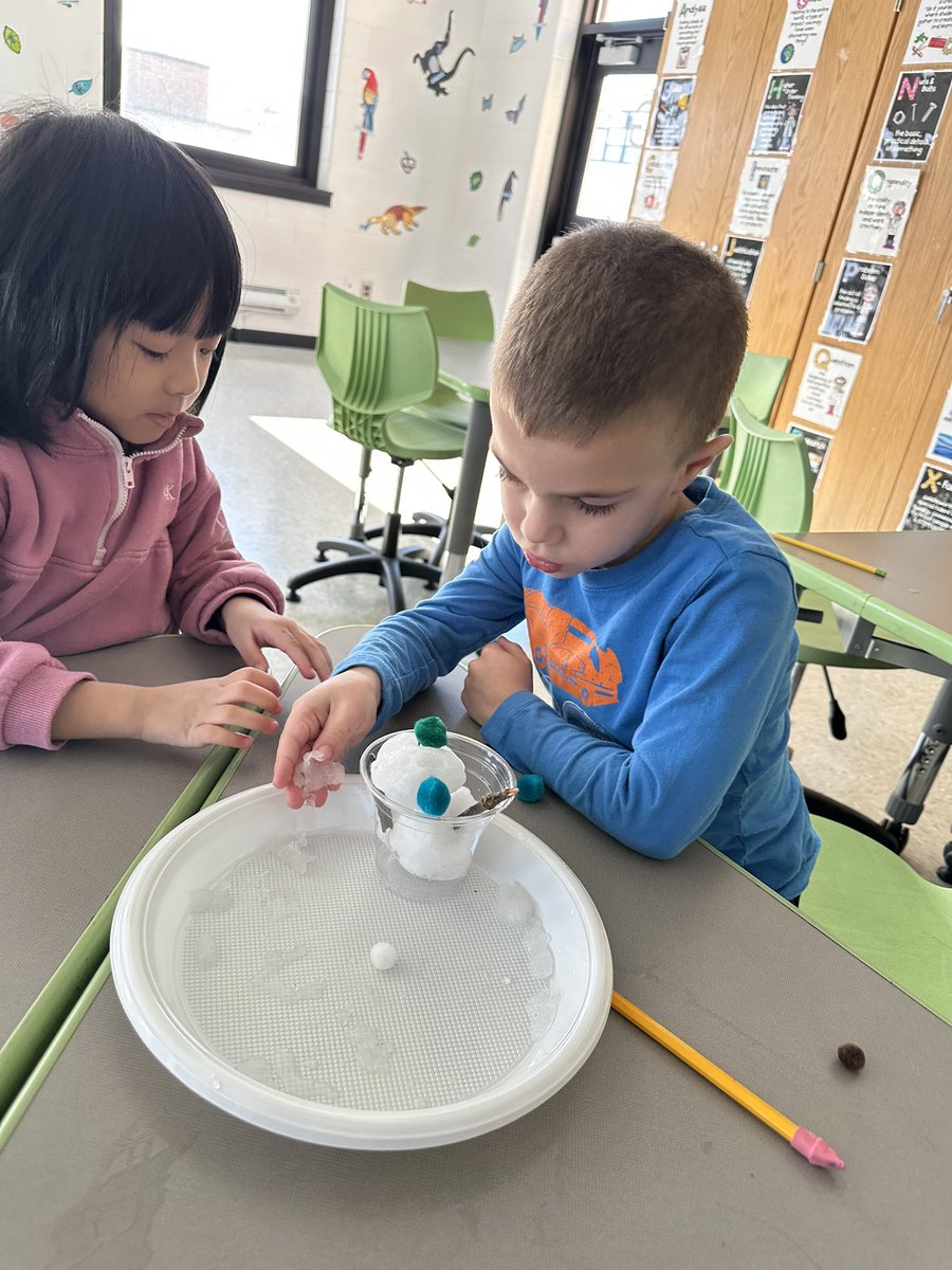 Mrs. Vidya CCS STEM tweet media