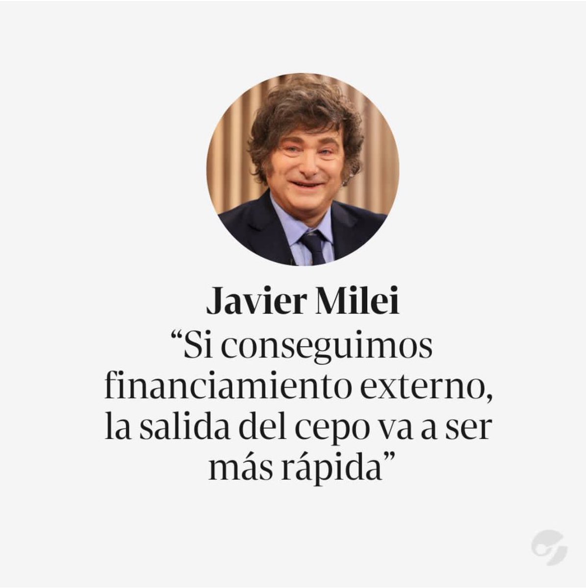 CarlosMaslaton's tweet photo. Hace dos años, cuando en TV le dijo a Fantino que tenía asegurado financiamiento con una prestigiosa institución financiera internacional en un mensaje de Whatsapp, era para algo mucho mayor que salir del cepo, era para dolarizar. Milei es un mentiroso y un delirante, y lo grave es que miente y delira en un tema que no se usa ni siquiera en política para mentir: en temas financieros. Ahora le pide 11000 palos al FMI, el único motivo es para intervenir el mercado, como dirigista, estatista y comunista.