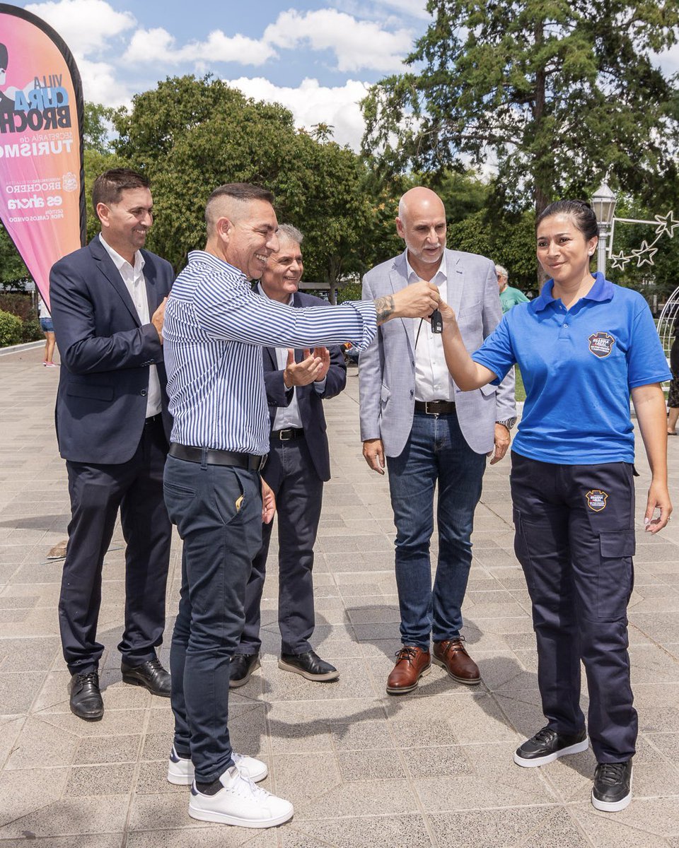 juliobanuelosok's tweet image. #SanAlberto 🚨 Se presentaron las Guardias Locales de Prevención y Convivencia en #VillaCuraBrochero y #Nono.

👥 Acompañé a #JoséGualdoni, Subsecretario de Seguridad provincial, a los intendentes #CarlosOviedo y  #MatíasRamírez, respectivamente, en las puestas en funciones.