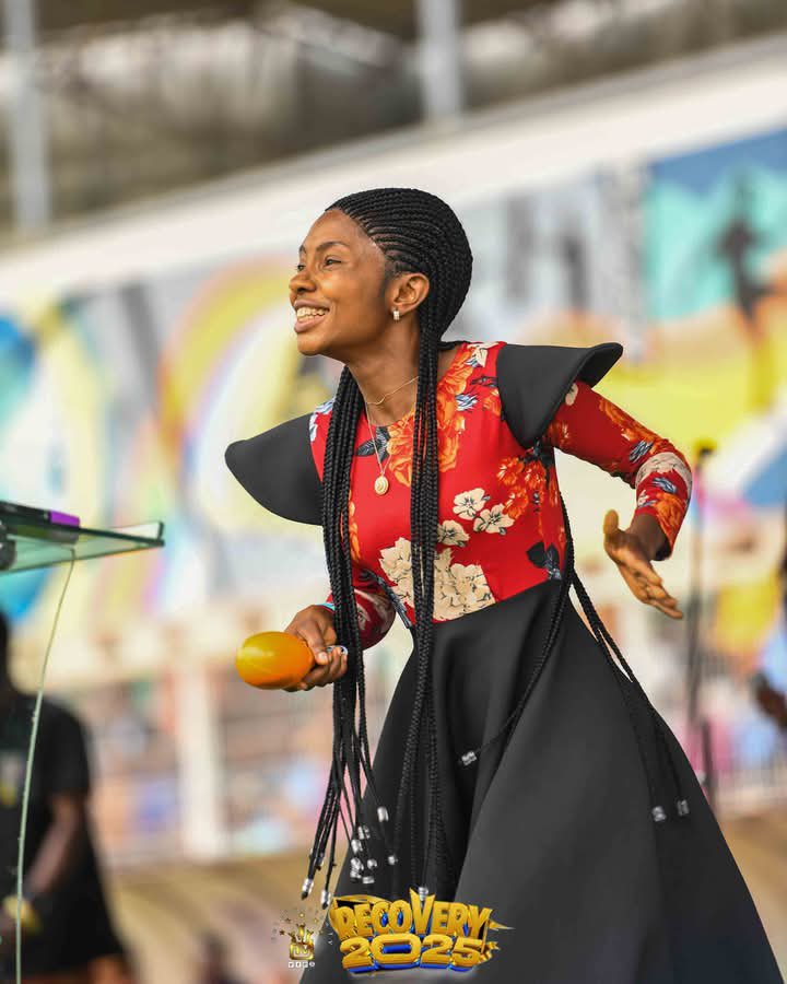 JolizRecords's tweet photo. Superb Ministration of Blessong Excel At Samuel Ogbemudia Stadium, Benin City, For RECOVERY CONFERENCE 2025 With The Restoration Apostle Johnson Suleman.
It Was An Awesome Moment Of Praise
# recovery2025 #dancer #praise #praisemachine https://t.co/qtglEL2ZaQ