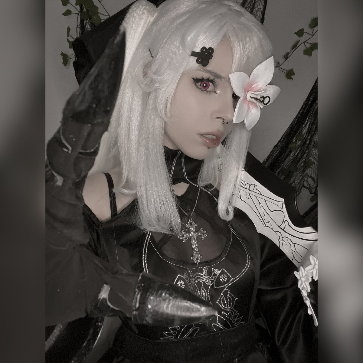 0kushii's tweet photo. Here is my cosplay of Zero from Drakengard 3 / NieR: Reincarnation ! #zero #zerocosplay #drakengard #drakengard3 #drakengardcosplay #NieRReincarnation #NieRAutomata #NieRReplicant @yokotaro https://t.co/kMZy5xQ2ah