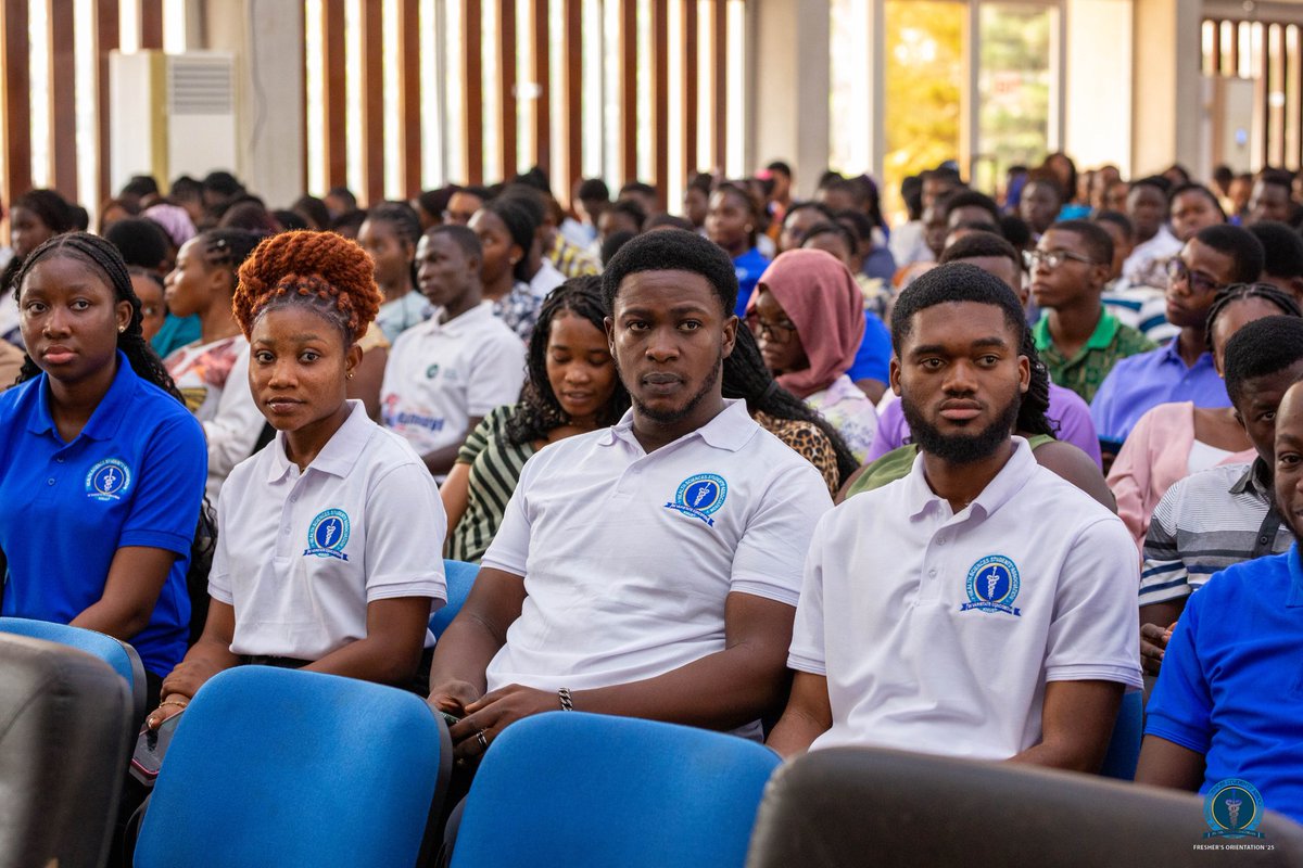 hesaknust's tweet image. A very big thank you to all executives and appointees for their unwavering support.

#chsorientation
#LetsMakeAStatement
#fresher  #knust