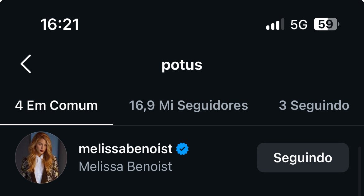 marsnoist's tweet photo. meu deus free melissa benoist agora https://t.co/yBlBclkVoi