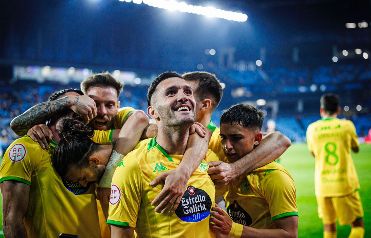 pama3721's tweet photo. Oh capitan!! Mi capitan!!
GRACIAS por guiarnos.
GRACIAS por la piña 🍍 
Gracias por tu compromiso 
GRACIAS POR TODO!!
💙7️⃣💙
@LP10oficial https://t.co/GV1mFKtrHD