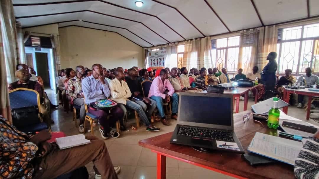 BDRint_RDC's tweet photo. 📅 20 janvier 2025: lancement de la formation de 120 membres de RECOPEs dans le cadre du projet TUSIMAME sur les premiers secours psychologiques. Ensemble, renforçons le soutien aux personnes vulnérables en crise !  
#TUSIMAME
#SantéMentale
#RECOPEs

@_BDRint_RDC https://t.co/vFG09mmRbq