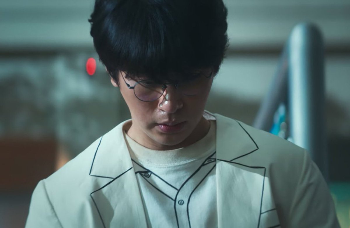 ourADCpark's tweet photo. 이렇게 시크하다가도 
                      여친이 해달라는거 다해줄거 같은 
뎡민이 보면 미치겟음 …… https://t.co/5f8i4ZqTLC