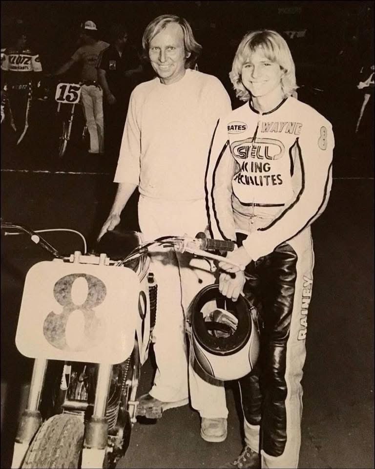 popsyosh34's tweet photo. 🇺🇸8️⃣🏁 #WayneWednesday https://t.co/rJPYl1XNtN