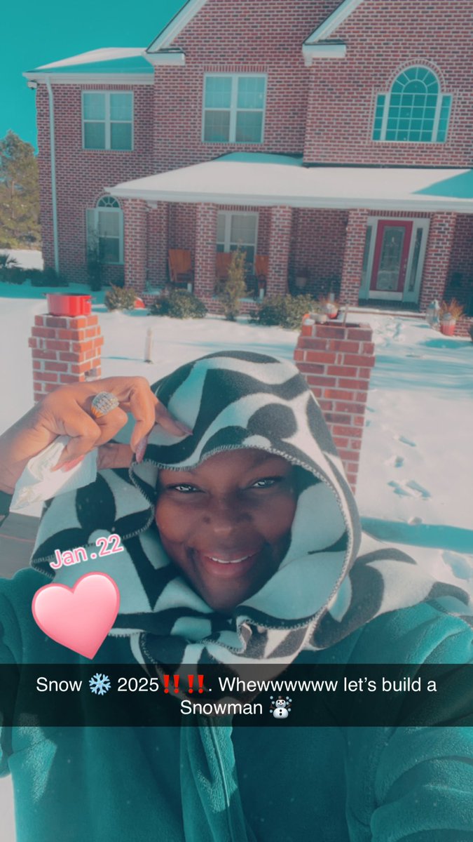 endtimeword's tweet photo. #SCSnow2025
We got SNOW ❄️ y’all. I really didn’t believe it was going to happen but IT DID!! #doyouwannabuildasnowman #Snow2025 #Conway #MyrtleBeach https://t.co/adFGpObeKO