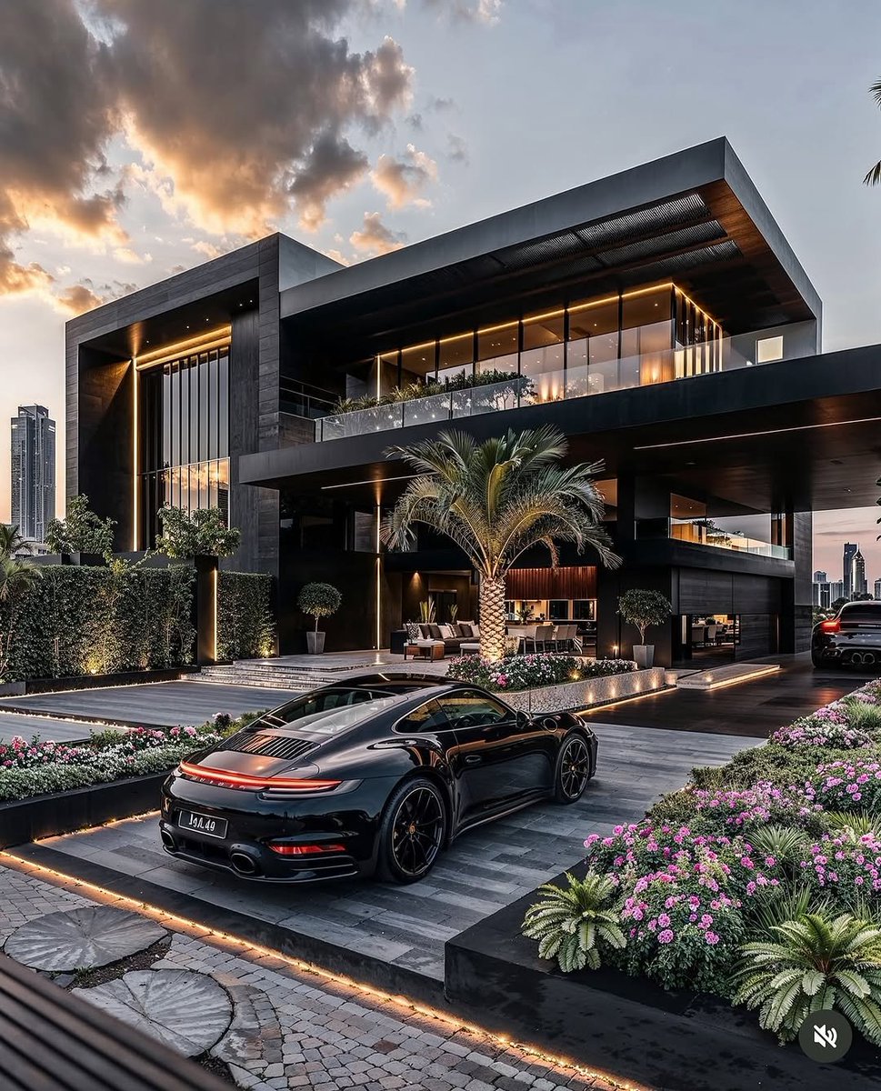 Interiorhunt11's tweet photo. Perfect mansion 🏡 https://t.co/DfOZVqnZcg