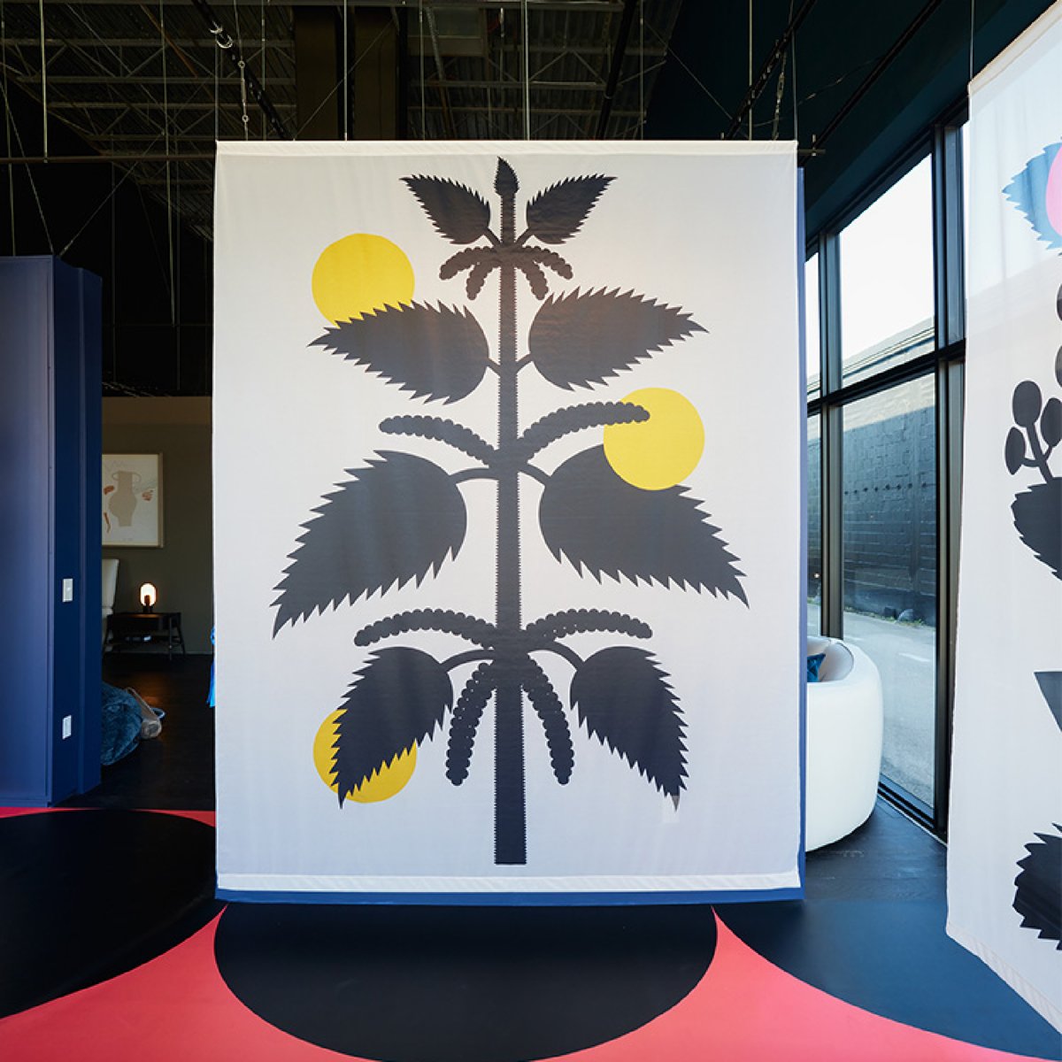 DivaniDivaniPt's tweet photo. Natuzzi Itália | Puglia Lovers
Por ocasião do Art Basel Miami, Natuzzi Italia em colaboração com a Regione Puglia abre as portas da sua loja de Miami para receber uma instalação artística especial de @agostinoiacurci dedicada exclusivamente à pátria mãe, Puglia. https://t.co/DglX0TfDL6