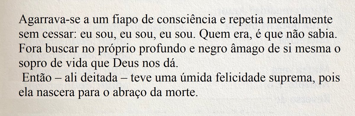 dallowayclrss's tweet image. 📖 "A Hora da Estrela" (1977) — Clarice Lispector

"eu sou, eu sou, eu sou."

"I am, I am, I am."  — Sylvia Plath