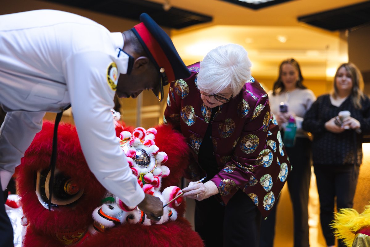 Toronto Police Service Board (@tpsboard) on Twitter photo Yesterday, Board Chair <a href="/shelleycarroll/">Shelley Carroll</a> joined <a href="/TorontoPolice/">Toronto Police</a> & the community in a Lunar New Year celebration, to usher in the Year of the Wood Snake, marked by transformation, renewal, creativity & growth. Wishing all who celebrate a happy, healthy & prosperous year ahead š§§š®š Yesterday, Board Chair <a href="/shelleycarroll/">Shelley Carroll</a> joined <a href="/TorontoPolice/">Toronto Police</a> & the community in a Lunar New Year celebration, to usher in the Year of the Wood Snake, marked by transformation, renewal, creativity & growth. Wishing all who celebrate a happy, healthy & prosperous year ahead š§§š®š
