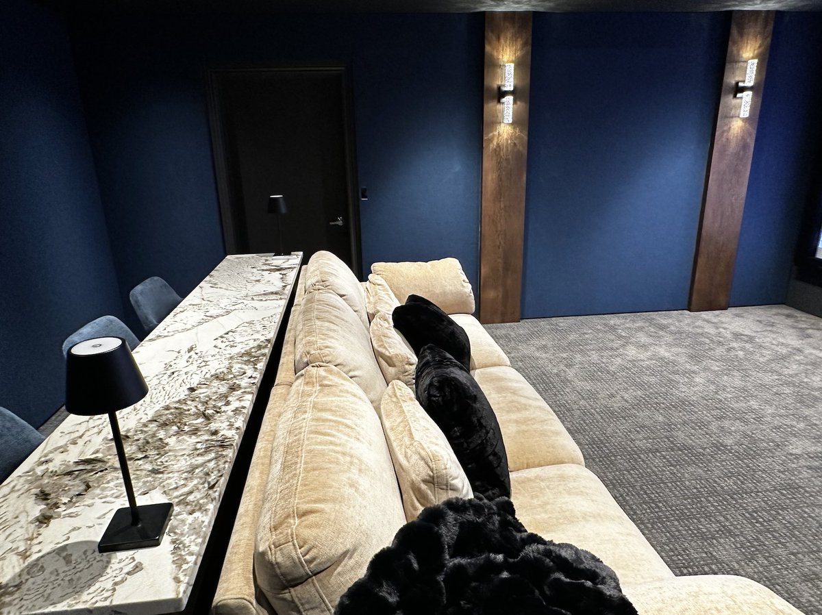 Wisdom Audio (@wisdom_audio) on Twitter photo Cinematic's new Wisdom Audio Demo Theater hides a powerful audio system behind its blue fabric walls.
@cinematichomeav <a href="/Barco/">Barco</a> <a href="/TrinnovAudio/">Trinnov Audio</a> @Madvr_labs <a href="/kaleidescape/">Kaleidescape</a>
cinematichomeav.com #luxuryaudio #linesourcespeakers Cinematic's new Wisdom Audio Demo Theater hides a powerful audio system behind its blue fabric walls.
@cinematichomeav <a href="/Barco/">Barco</a> <a href="/TrinnovAudio/">Trinnov Audio</a> @Madvr_labs <a href="/kaleidescape/">Kaleidescape</a>
cinematichomeav.com #luxuryaudio #linesourcespeakers
