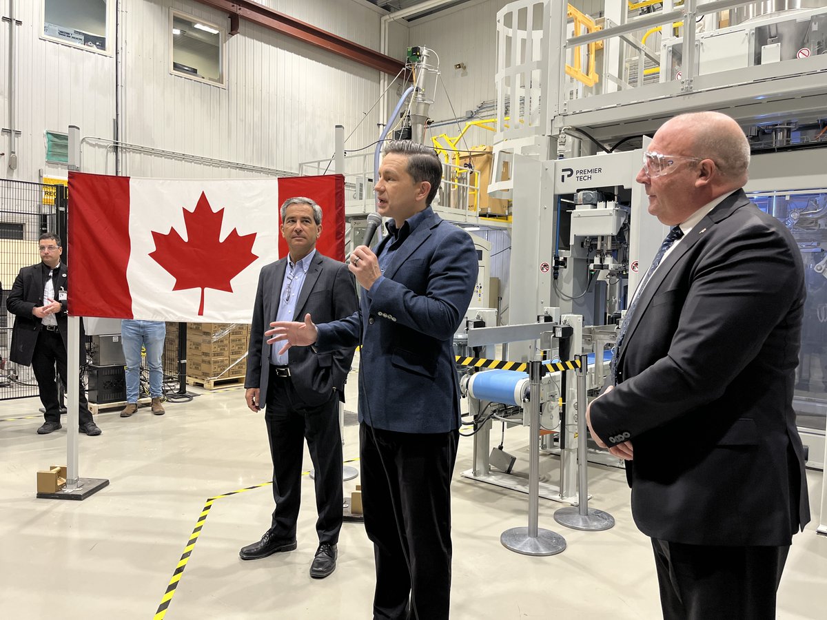 edbeaupro's tweet image. Pierre Poilievre ouvre la porte à financer le prolongement de l'A-20 dans le Bas-Saint-Laurent. De passage à Rivière-du-Loup, il a avancé qu'un gouvernement conservateur pourrait participer financièrement au chantier #polcan #canpoli