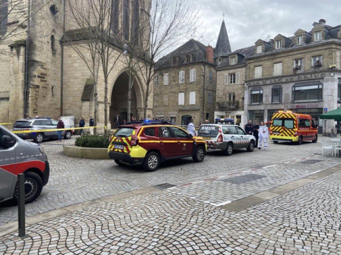 Inevitablewest's tweet photo. 🚨BREAKING: A naked man, armed with a knife, has been shot dead by the police in a church in Brive-la-Gaillarde, France. (local media)

France is in serious decline. https://t.co/LP0ha82zic