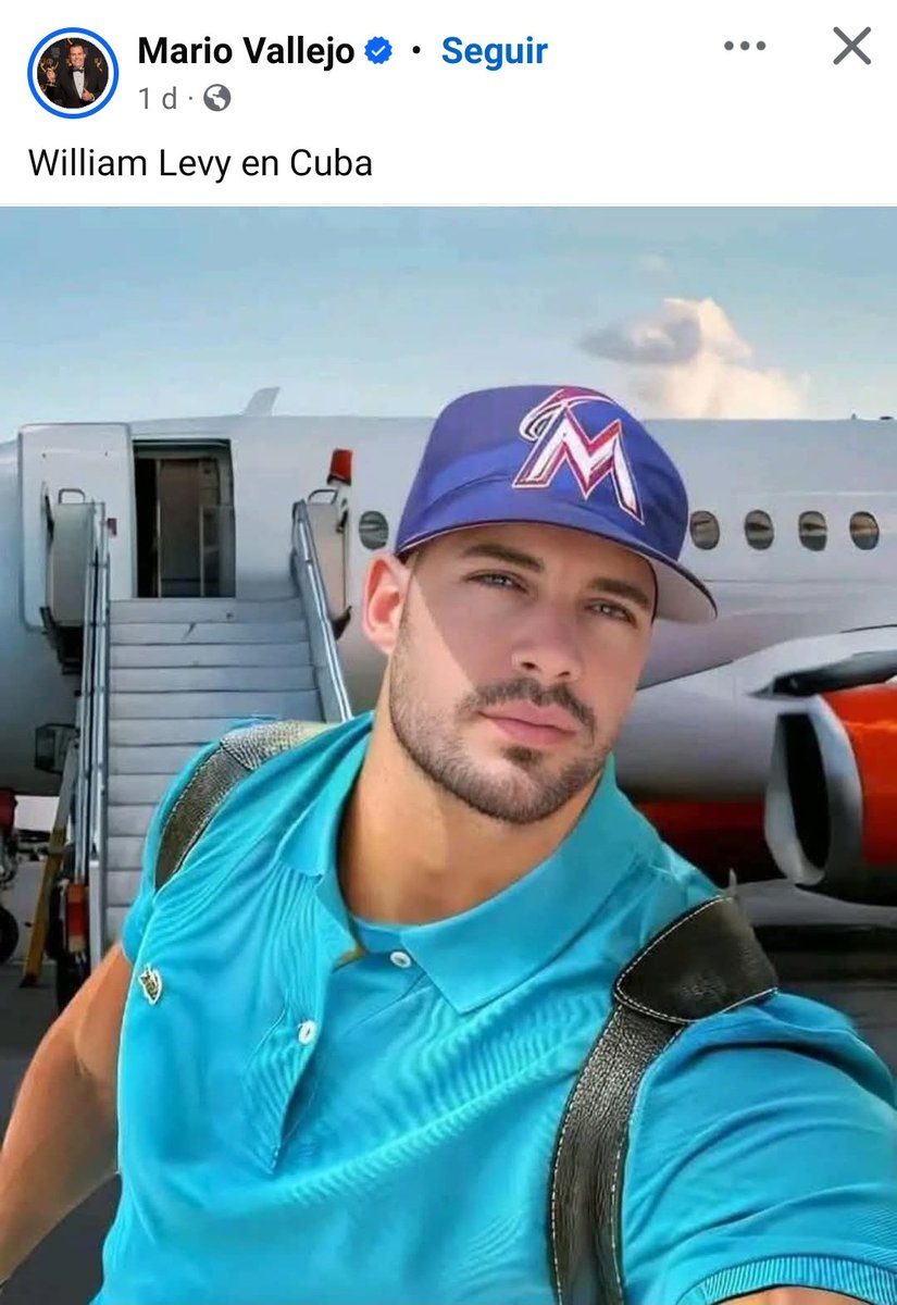 Aquí está uno de nuestros galanes de telenovela visitándonos. En serio le gusta el movimiento del baile cubano🥰🥰🥰❤