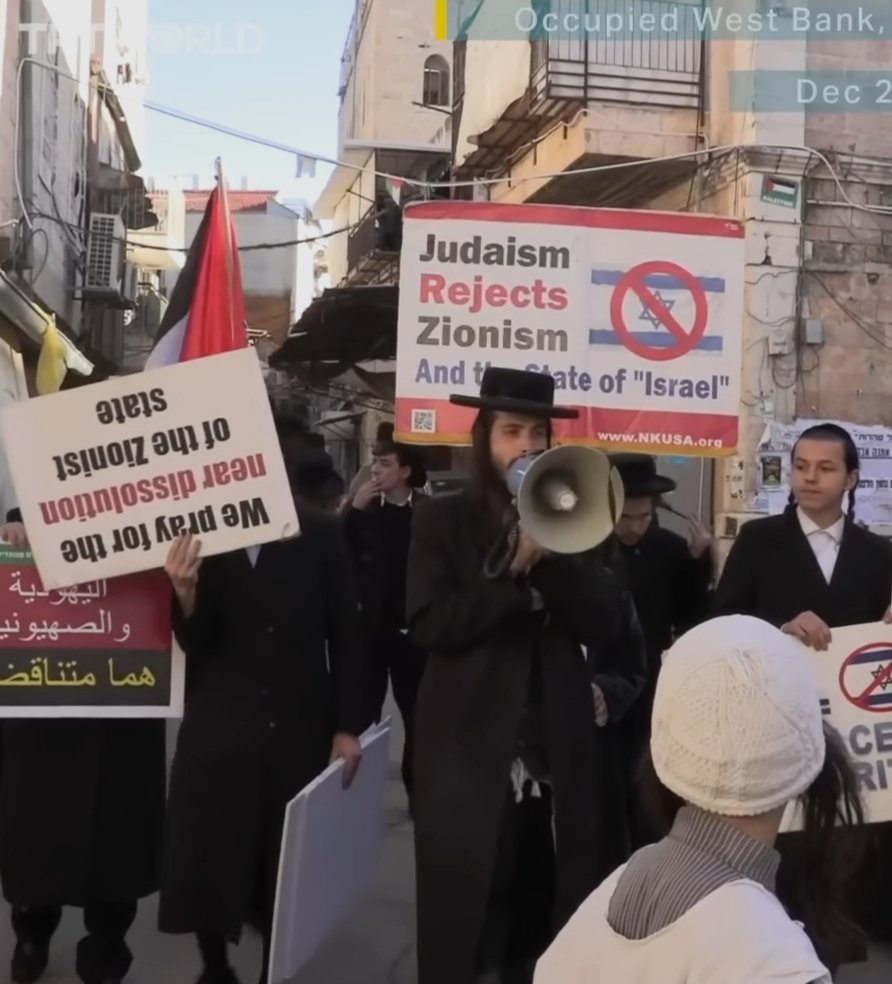 xrandomuser986's tweet photo. @margaret_c69063 @Levi_Nagawkar @VividProwess Jews disown isreal and zionism 🫵 Free Palestine 🇵🇸 https://t.co/JWVJHkXxkn
