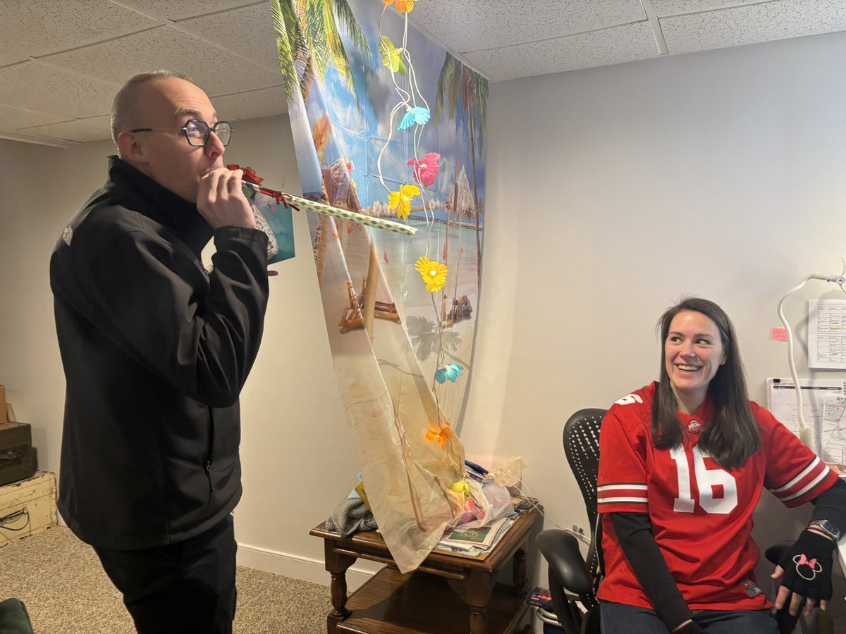 Derek Hoover-Beet tweet media