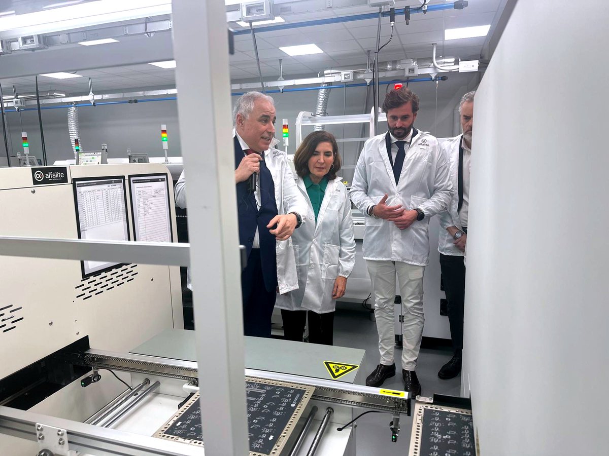 Consejería de Empleo, Empresa y Trabajo Autónomo (@empleojunta) on Twitter photo <a href="/Alfalite/">Alfalite</a> <a href="/AndaluciaJunta/">Junta de Andalucía</a> <a href="/HuelvaJunta/">Huelva Junta</a> <a href="/camaradehuelva/">Camara de Huelva</a> Desde Rociana, Alfalite demuestra que la tecnología andaluza puede ser competitiva a nivel global. 🌍 Trabajan para TV en Alemania, Angola y eventos como los conciertos de Alejandro Sanz 🎤. <a href="/Alfalite/">Alfalite</a> <a href="/AndaluciaJunta/">Junta de Andalucía</a> <a href="/HuelvaJunta/">Huelva Junta</a> <a href="/camaradehuelva/">Camara de Huelva</a> Desde Rociana, Alfalite demuestra que la tecnología andaluza puede ser competitiva a nivel global. 🌍 Trabajan para TV en Alemania, Angola y eventos como los conciertos de Alejandro Sanz 🎤.