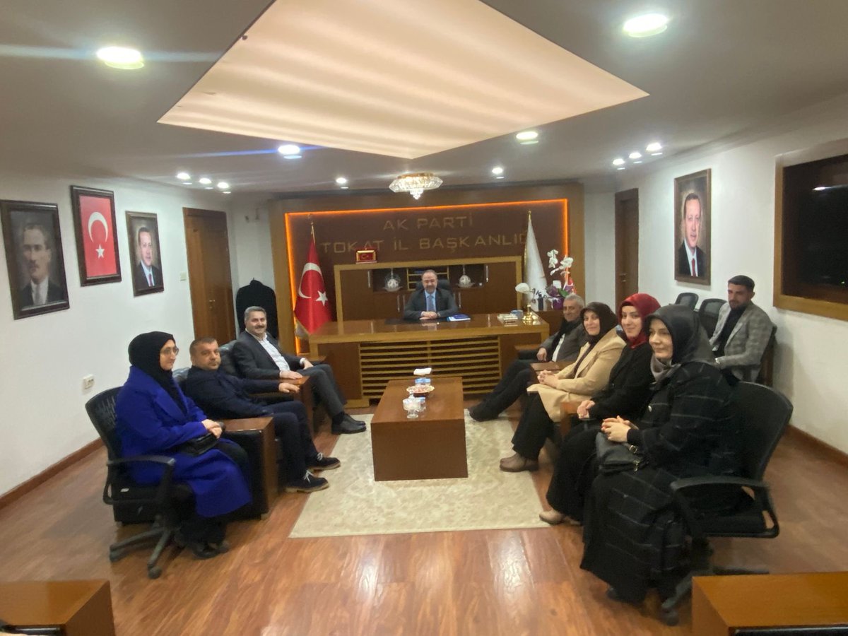 EyupEroglu60's tweet photo. AK Parti Tokat İl Başkanımız Adem Dizer başkanıma hayırlı olsun ziyaretinde bulundum.

Nazik misafirperverliğinden dolayı teşekkür eder, görevinde muvaffakiyetler dilerim.

#TürkiyeYüzyılı’nda Tokat’ımız hep birlikte hizmet etmeye devam edeceğiz.🤝 https://t.co/AY0mSHMV0D