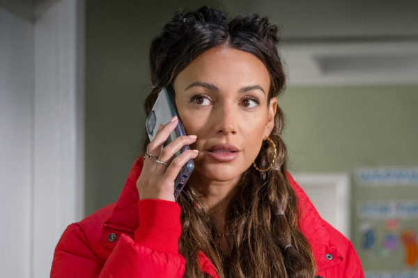 MummyPagesUK's tweet photo. Sky confirms Michelle Keegan comedy show ‘Brassic’ will end with seventh series https://t.co/vo0eBSTxG3 https://t.co/bhnxknLxdz