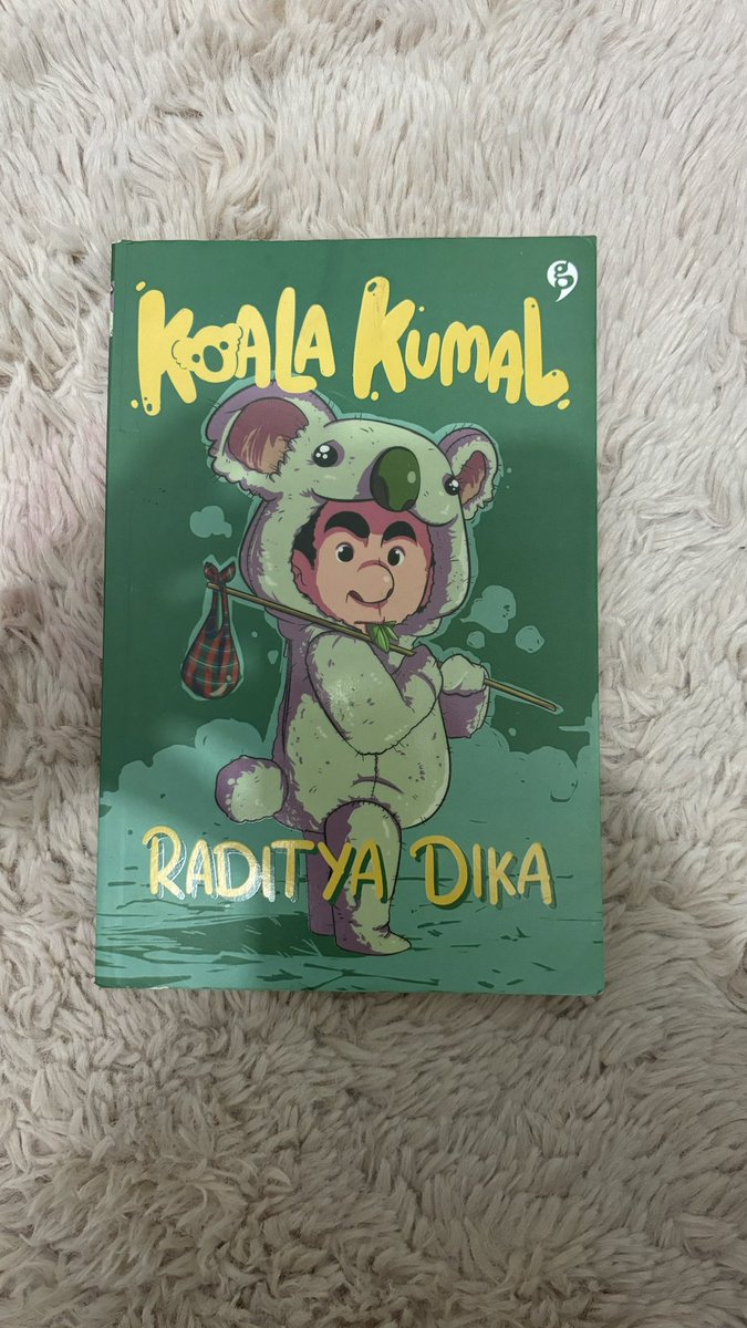 everywonyu_'s tweet photo. Off the record 1 - RIA SW 60k

Off the record 2 - RIA SW 65k

Koala Kumal - Raditya Dika 25k

Ester hc - 85k https://t.co/8t7lc8xamn