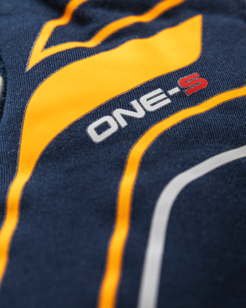 The Winning Touch 📷

The OMP One-S Race Gloves are a great option for all:
📷 Pre-curved design for superior comfort
📷 High-grip silicone inserts for precise feeling
📷 FIA approved to the latest mandate for ultimate safety

demon-tweeks.com/uk/omp-one-s-r…