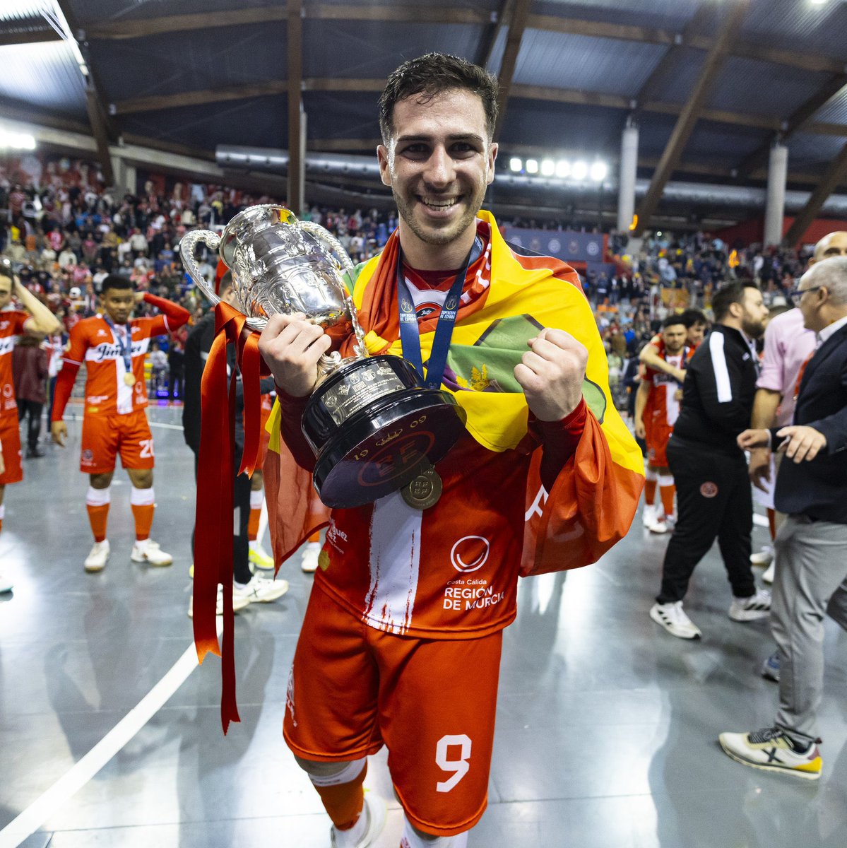 AlbertoFerrer9's tweet photo. Hace casi dos años dije esto sobre el equipo. Es una pena haber perdido a Lucao, pero el tiempo me ha dado la razón y tiempo después de decirlo Chemi y Pablo Ramírez son los mejores jugadores de nuestra Supercopa y pilares fundamentales del equipo. https://t.co/tL10xu14NR