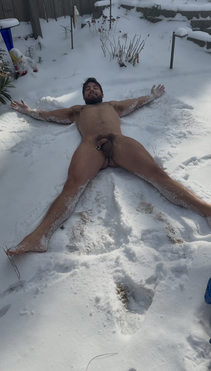 Making a snow angel on the snow day ❄️

#nakedboy #outdoor #exhibitionist #piercedcock #PA #hairy #fullbush