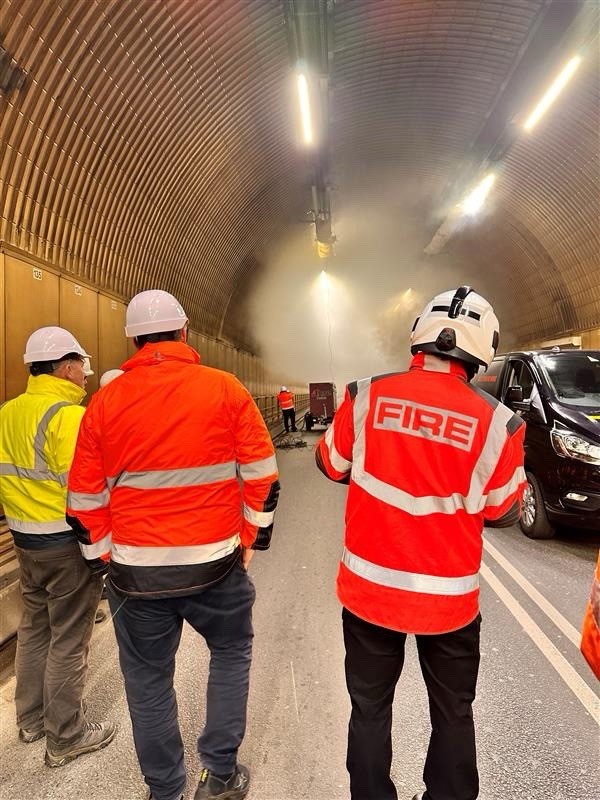 JsyFire's tweet image. Last night, we joined @GovJsyIE in the Tunnel, to carry out a smoke test.

This test allowed us to see, in person, what a fire in the tunnel would look like. The exercise reinforced our risk information and helps ensure that we are well prepared, should an incident occur.