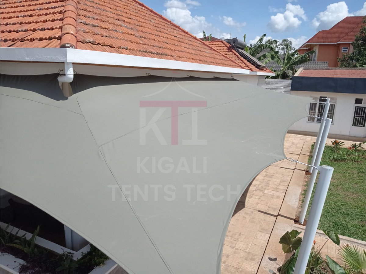 Kigalitents's tweet photo. Increase your outdoor living space with our versatile Barcon shades they are perfect for patios, decks, and more #barconshades #outdoorshades #summerliving #patiolife #backyardbliss https://t.co/9IETSOuicO
