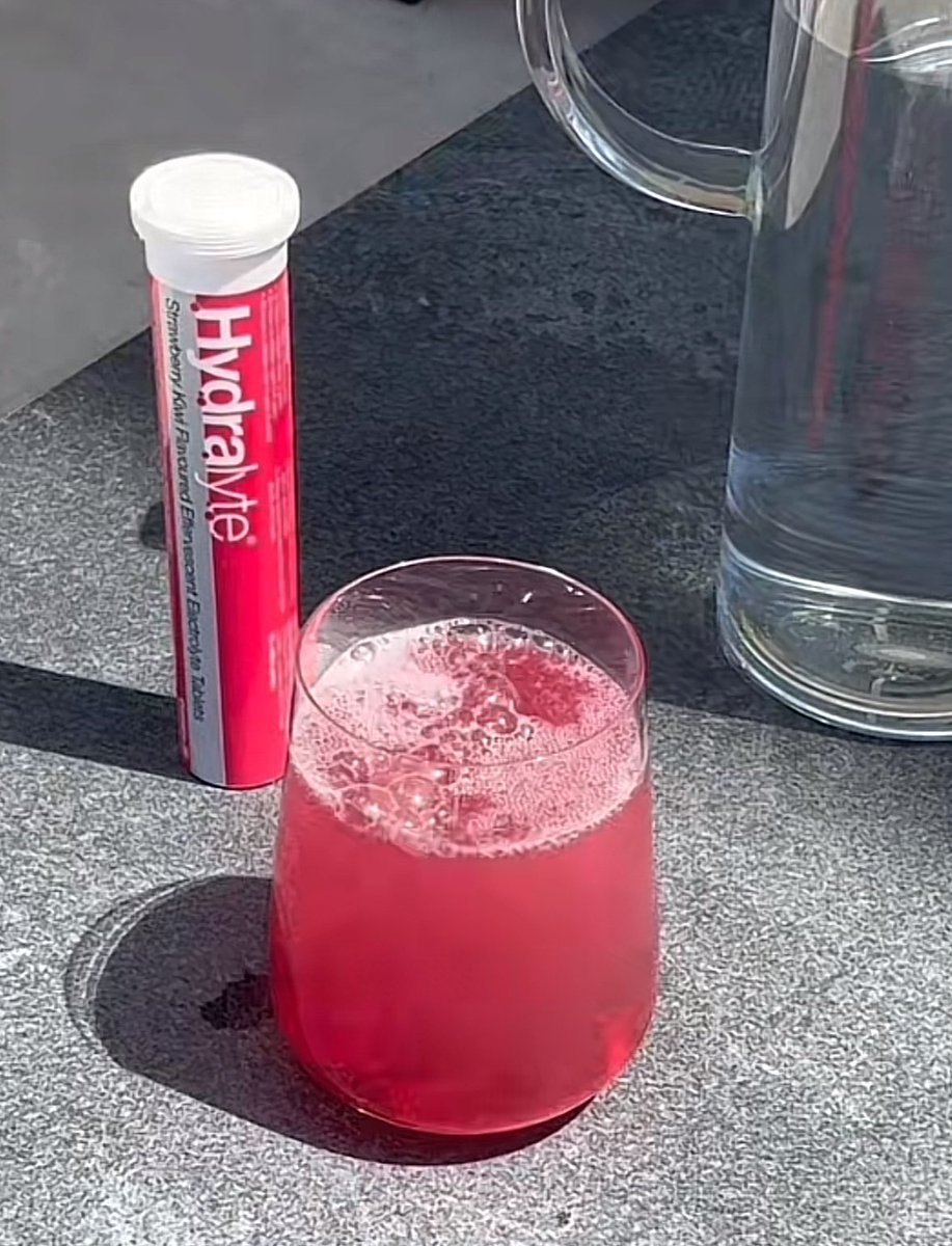 l__a10's tweet image. خذيه بالذات هالنكهة لذيذذة مرة 💞