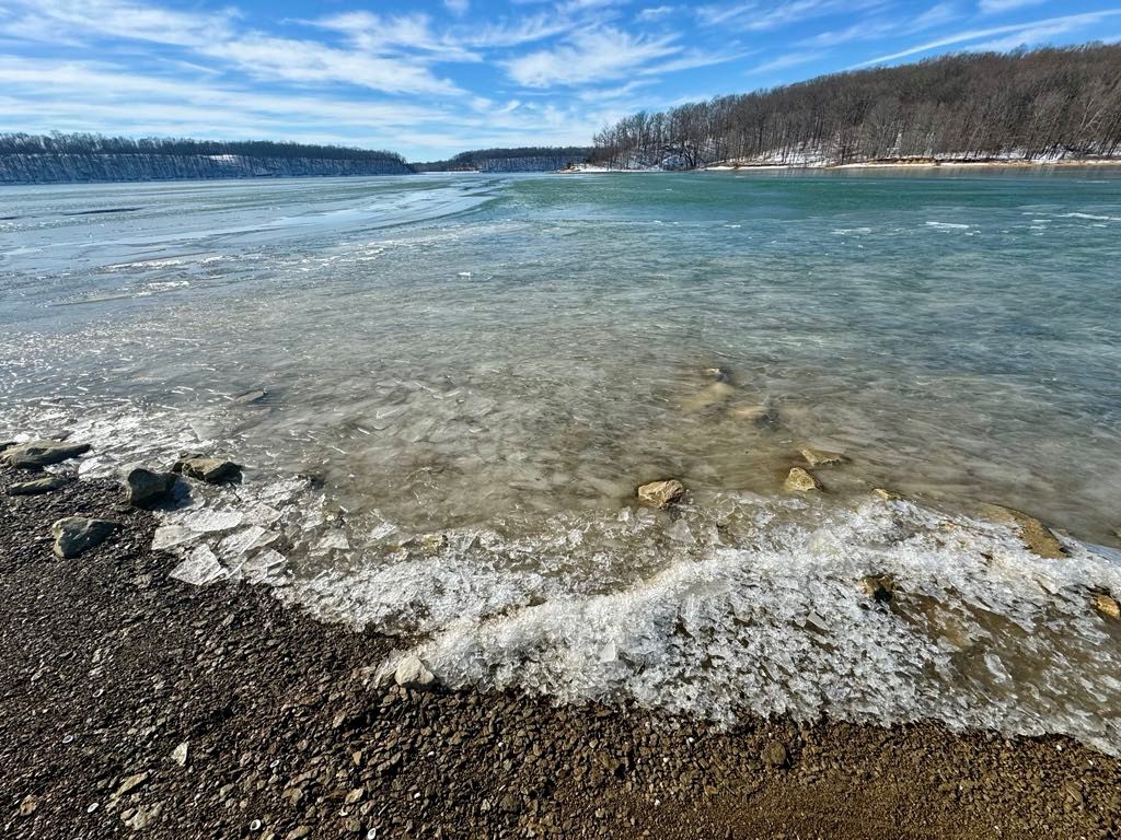 Photo of the week!

🌀 Blue skies meet 🧊 icy shores at Monroe Lake in Bloomington, Indiana. 

📸 Justin Burton