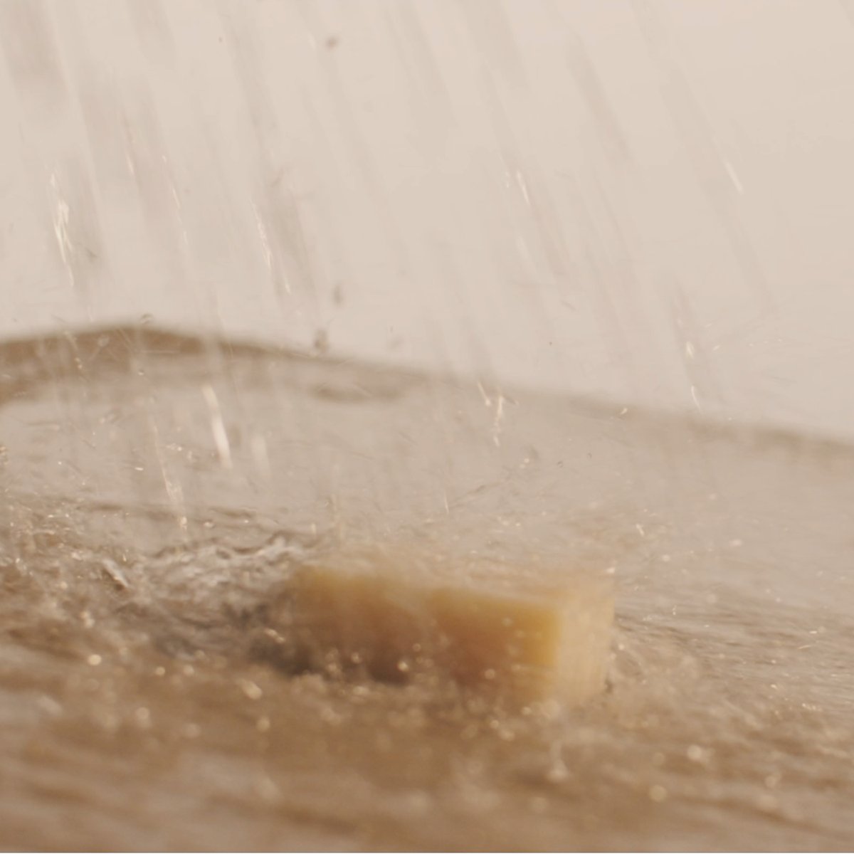 Our shower trays have a Class C - PN24 anti-slip level. These surfaces combine cutting-edge safety features with elegant design, ensuring your bathroom stays both safe and stylish.
➡️ Discover our shower tray portfolio here: ow.ly/9ips50UKYkc