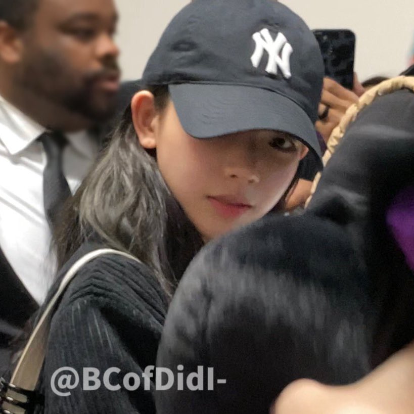 yjmworld's tweet photo. 카리나볼캡중에 내가 가장 좋못사하는날 대공개합니다 https://t.co/exr8oj2L4h